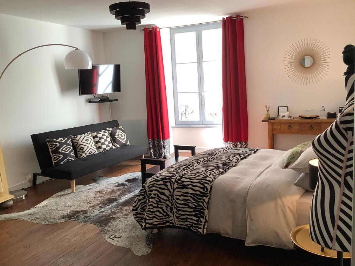 Bed and Breakfast Les Halles Chambre D'Hotes Verteuil-sur-Charente Exterior foto